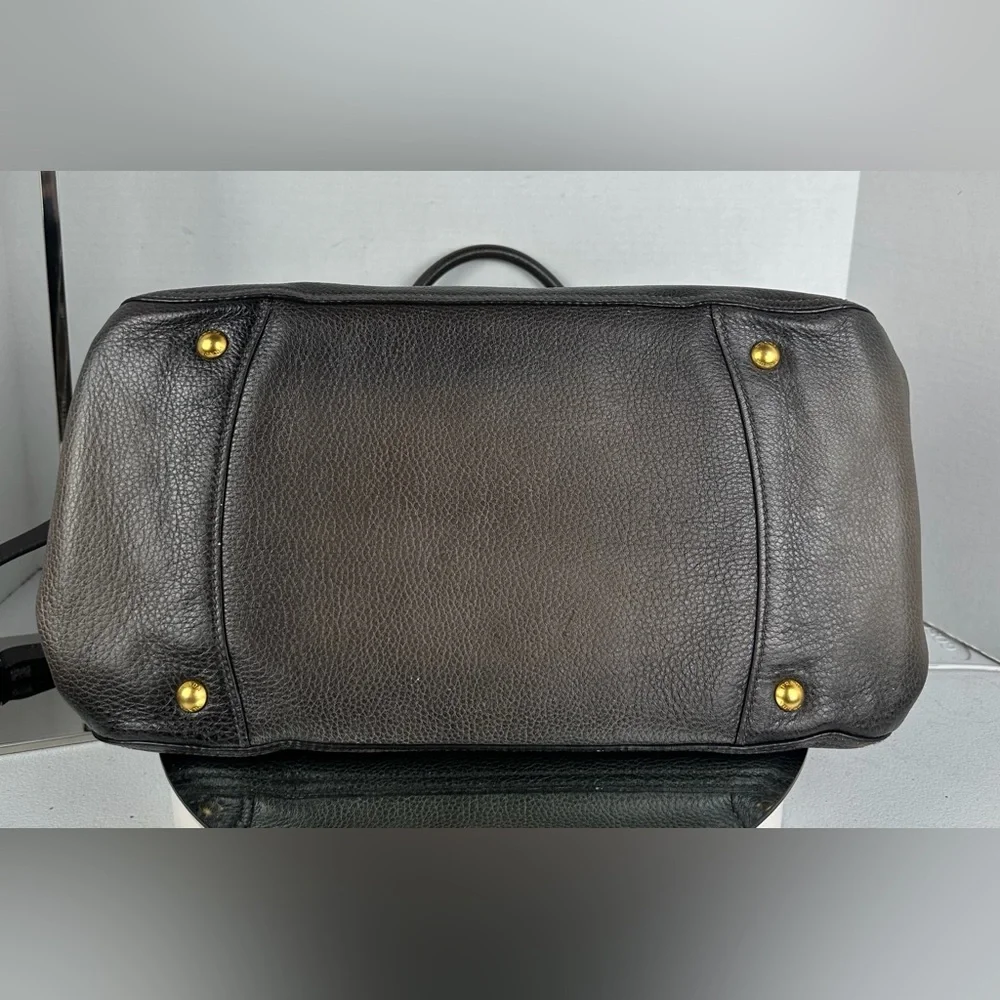 Prada Vitello Daino Leather 2-Way Tote Bag - Picture 7 of 11